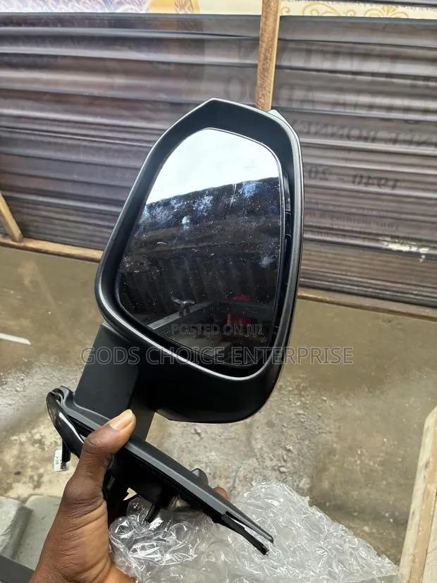 Side Mirror Rav4-2013-2014-2016-2018 With Light · Photo 1