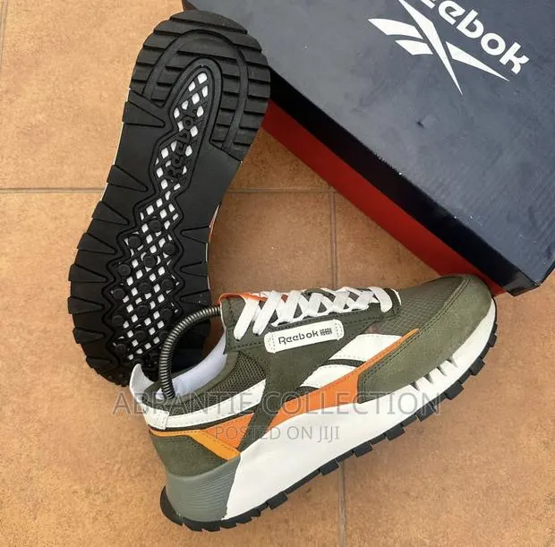 Reebok Classic Legacy · Photo 1