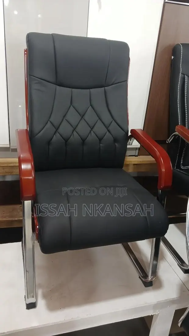 Executive Blog Office Chair · Photo 1