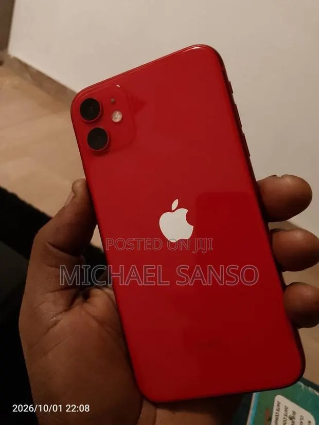 Apple iPhone 11 128 GB Red · Photo 1