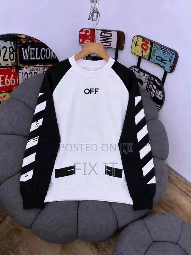 Sweatshirt · Photo 1