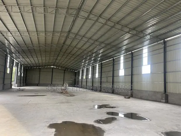1100 SQM Warehouse at Spintex for Rent · Photo 1