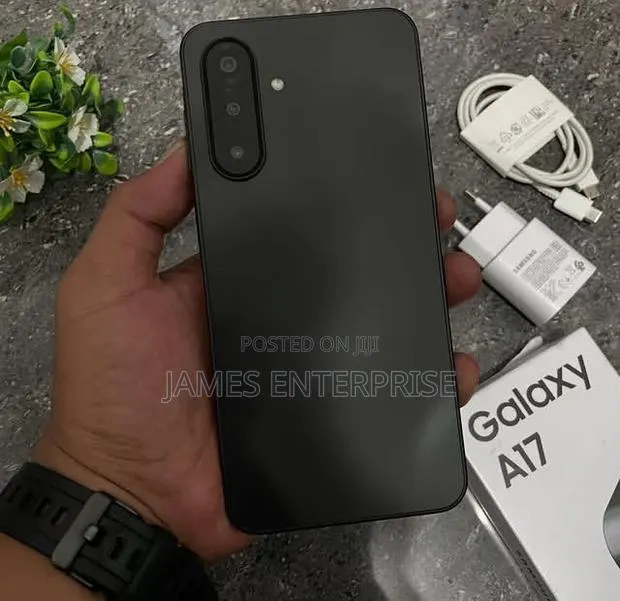 New Samsung Galaxy A17 5G 256 GB Black · Photo 1