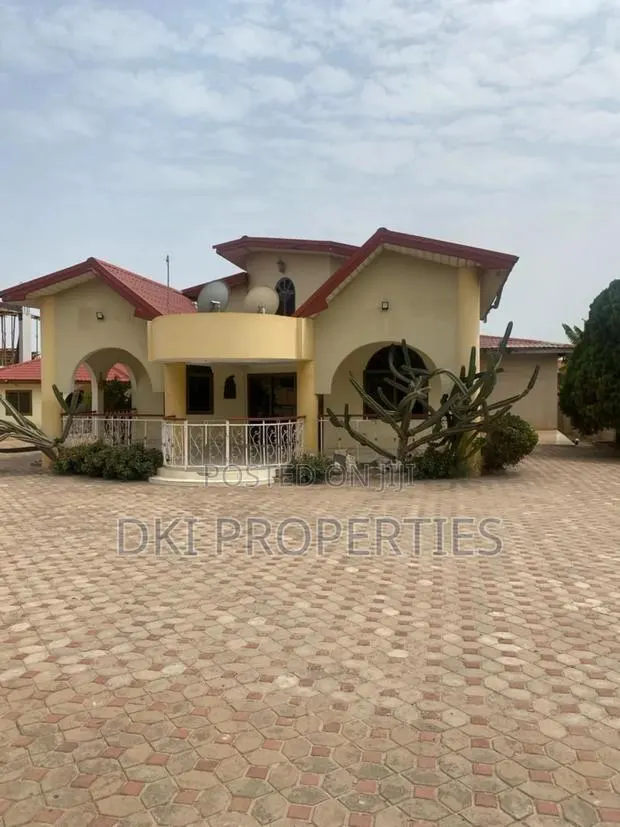 6bdrm House in Dki Properties, East Legon for sale · Photo 1