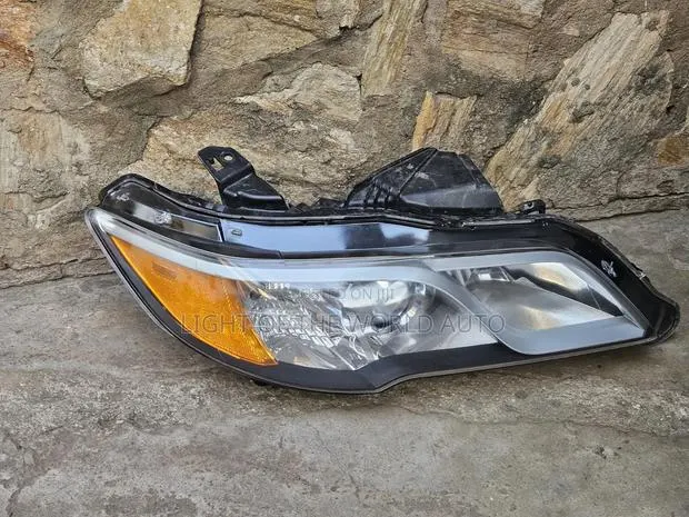 Acura RDX Headlight 2015 Available · Photo 1