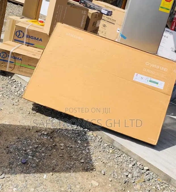 Frameless Sleek Samsung 55 Inch Crystal Uhd Du8000 Os Smart Tv · Photo 1