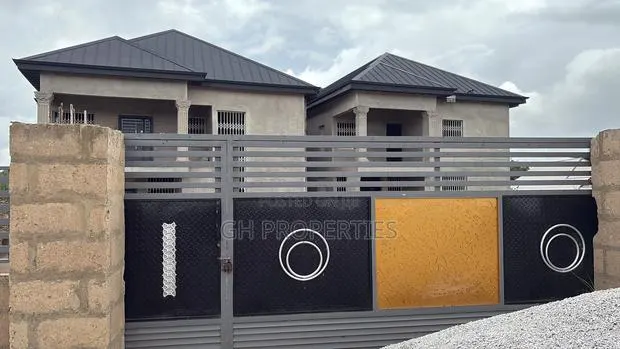 5bdrm House in Sokoban Wood Village, Kumasi Metropolitan for sale · Photo 1