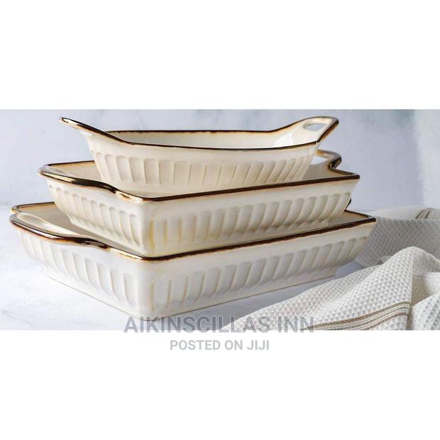 Fluted Bakeware Set · Photo 3