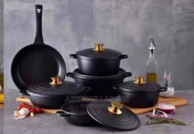 Cast Iron 11pcs Cookware · Photo 1