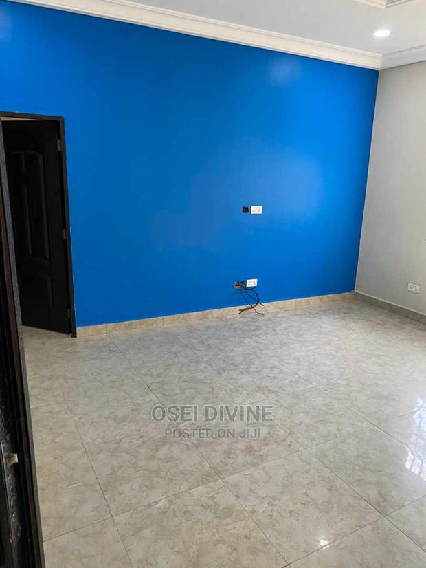 Very Executive 2bedrooms Apartments Dansoman Enso · Photo 5