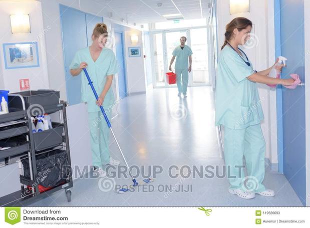 Hiring Cleaners Ready4u · Photo 1