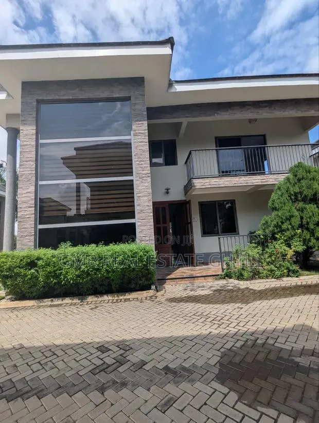 3bdrm Townhouse / Terrace in Cantonment, DVLA Area for rent · Photo 1