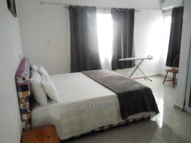 Furnished 2bdrm Apartment in Community18, Spintex for Rent · Photo 3