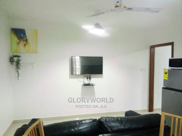 Furnished 2bdrm Apartment in Community18, Spintex for Rent · Photo 5