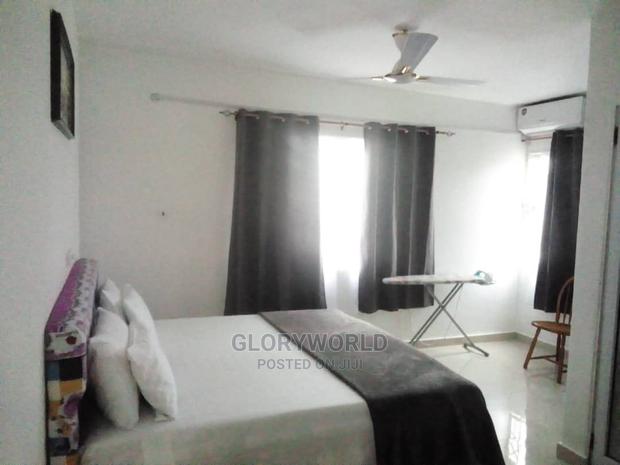 Furnished 2bdrm Apartment in Community18, Spintex for Rent · Photo 4