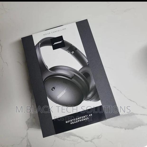 Bose Quietcomfort 45 Headphones · Photo 4