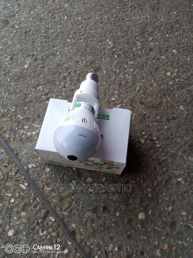 Led 360 Security Bulb Wifi Camera · Photo 2