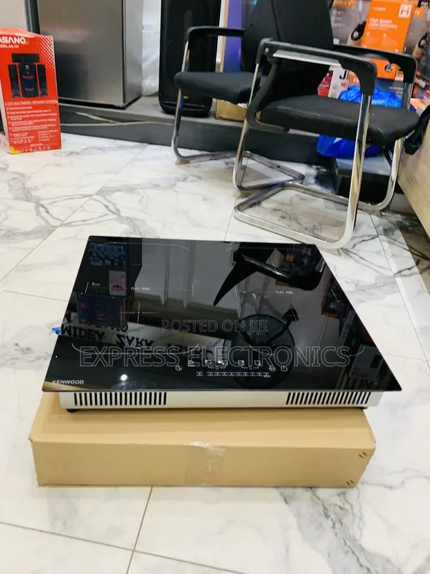 Zealous Sleek Kenwood 4 Electric Cooker Built In · Photo 1