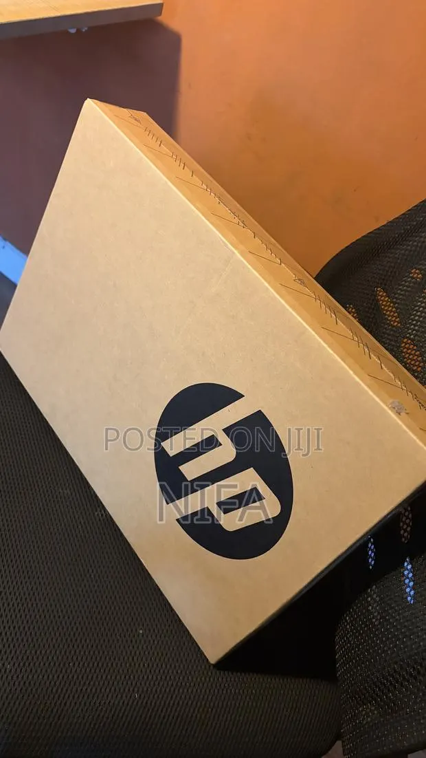 New Laptop HP 15 4GB Intel Core i3 SSD 256GB · Photo 1