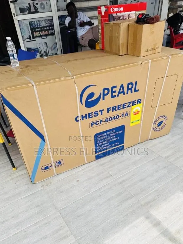 Ultra Modern Chest Freezer Double Door PCF-6040-1A Pearl · Photo 1
