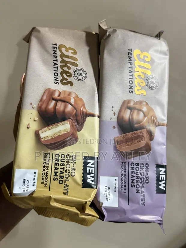 Chocolatey Custard and Bourbon Cream Biscuits · Photo 1