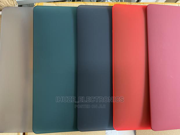 Macbook Air (2018-2020) Covers · Photo 4