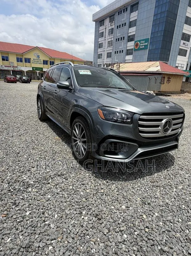 Mercedes-Benz GLS-Class 2025 Gray · Photo 1