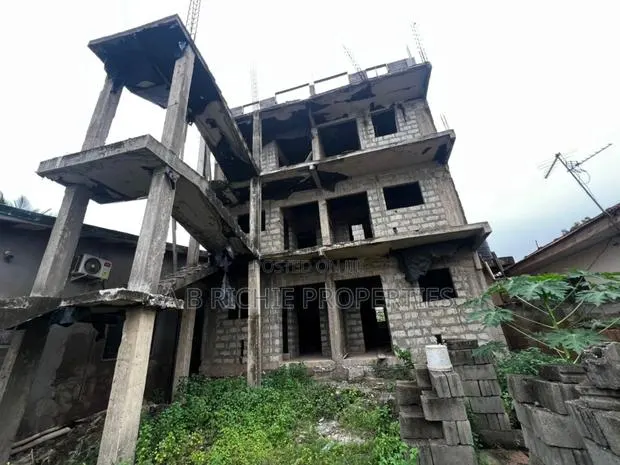 8bdrm Apartment in Ab Richie Properties, School Junction for sale · Photo 1