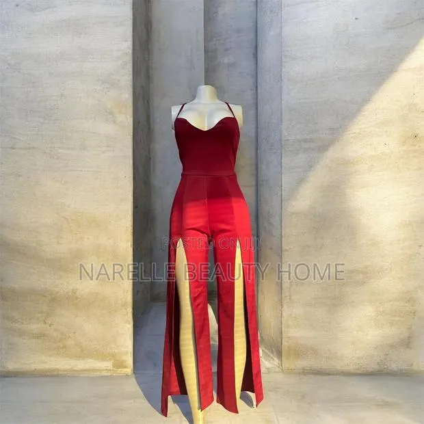 Uk Size 10 - Ladies Sexy Jumpsuit · Photo 1