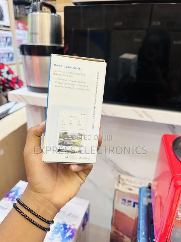 Very Affordable Spotlight Cam Plus · Photo 1