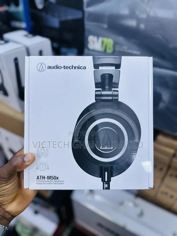 Audio-Technica ATH-M50x Professional Monitor Headphone. · Photo 1