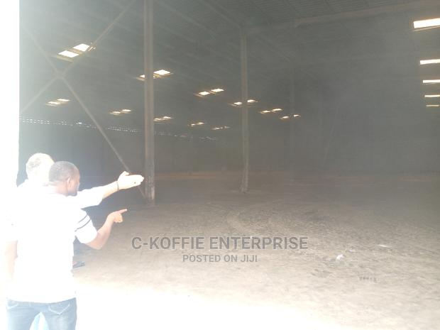 1400SQM Warehouse at North Kaneshie 4 Rent · Photo 2