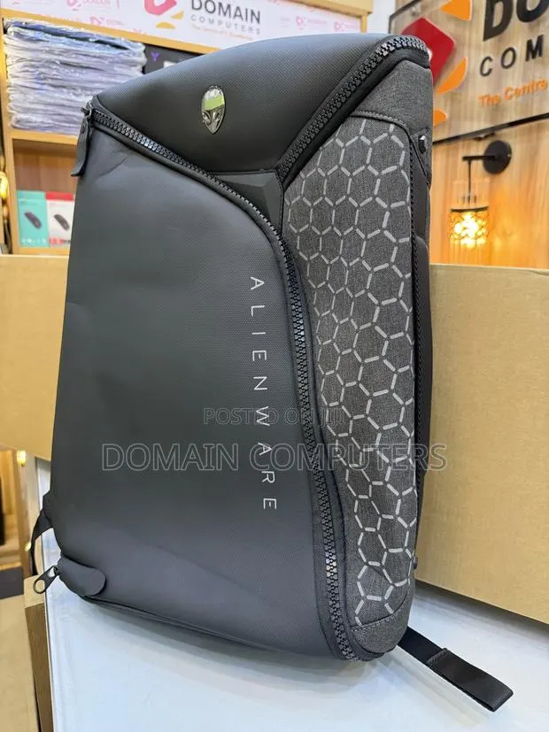 Authentic Alienware Backpack · Photo 1