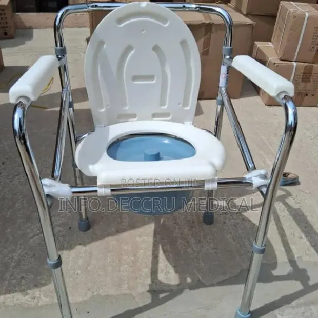 Commode or Toilet Seat · Photo 1