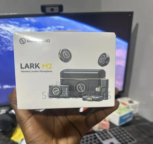 Hollyland Lark M2 Wireless Lavalier Microphone · Photo 1
