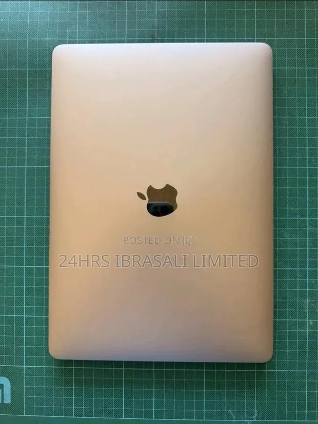 Laptop Apple MacBook Pro 2017 8GB Intel Core i5 SSD 256GB · Photo 1