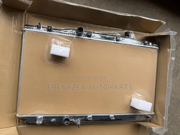Honda Accord Radiator Water Tank 2018 2019 2020 2021 2022 · Photo 1