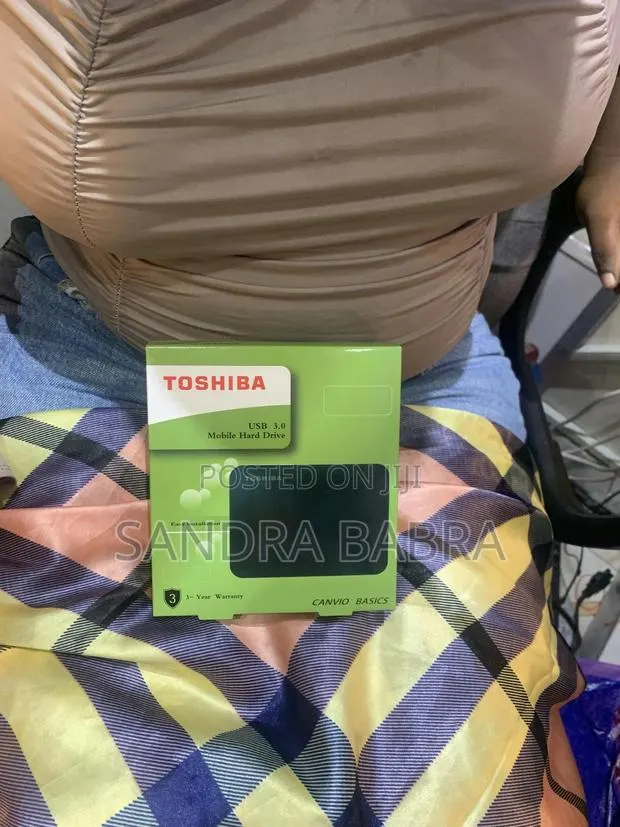 750gb External Toshiba Drive · Photo 1