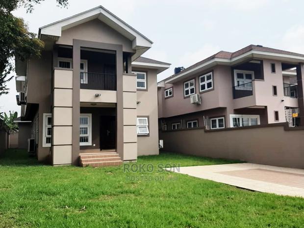 5bdrm Duplex in Dr Roko, East Legon for sale · Photo 3