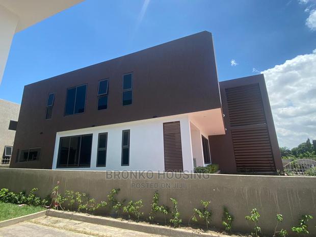 3bdrm House in Bronko Housing, Achimota for rent · Photo 2