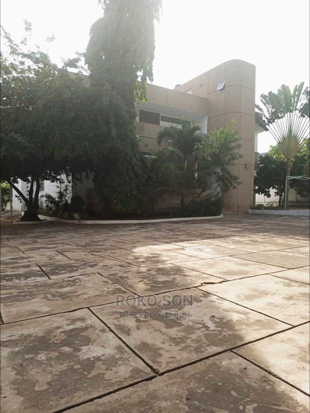5bdrm Duplex in Dr Roko, Abelemkpe for rent · Photo 4