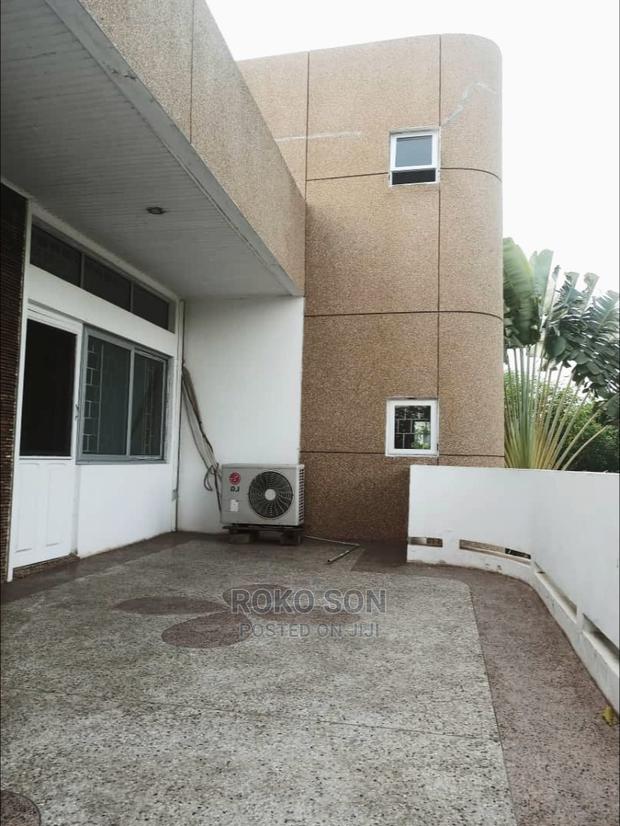5bdrm Duplex in Dr Roko, Abelemkpe for rent · Photo 3