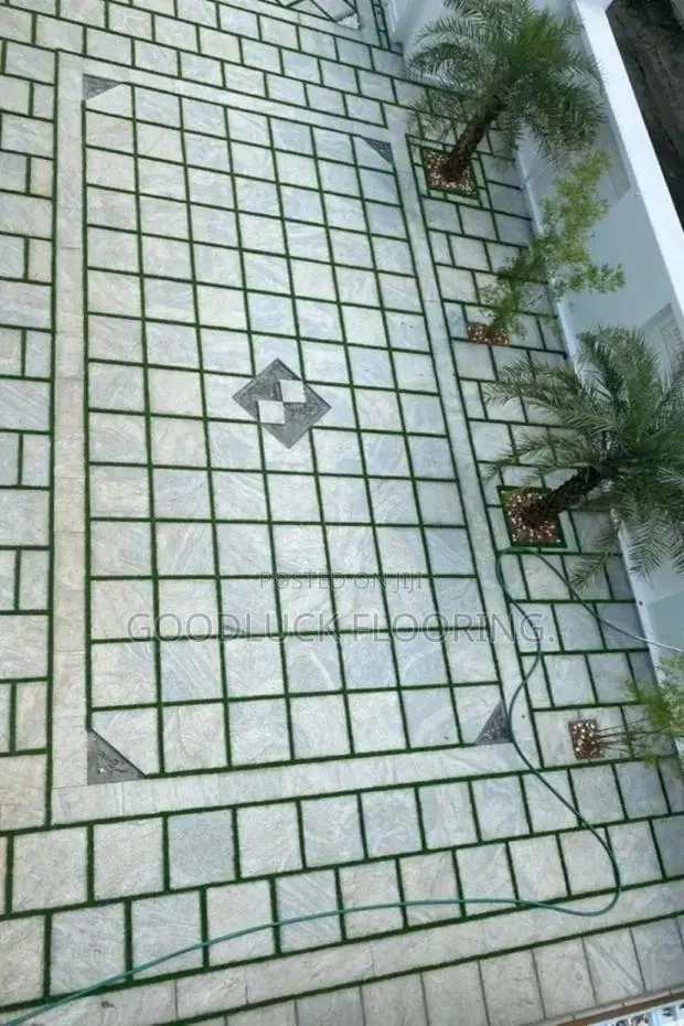 Concrete Driveway. · Photo 1