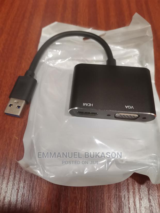 USB to HDMI and VGA Converter · Photo 1