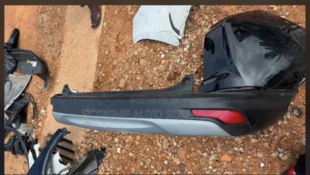 CRV 2017 Back Bumper · Photo 1