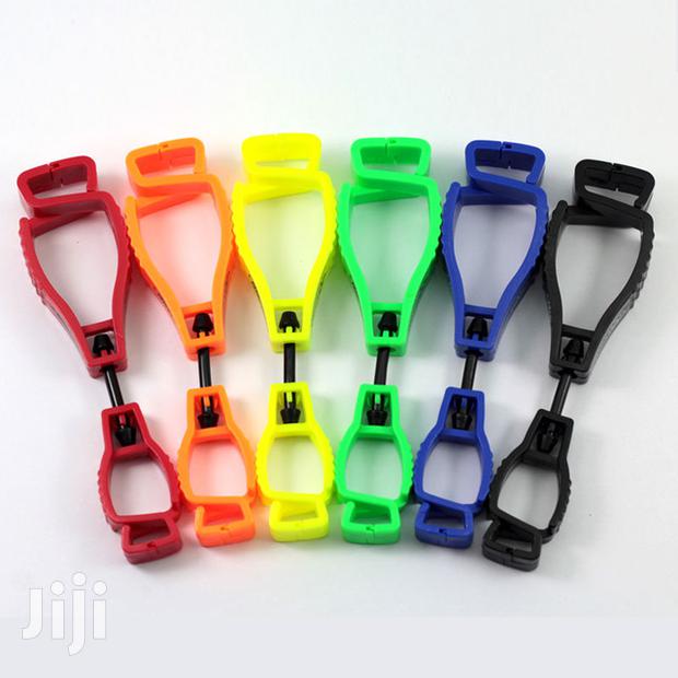 Gloves Clips or Holders · Photo 3