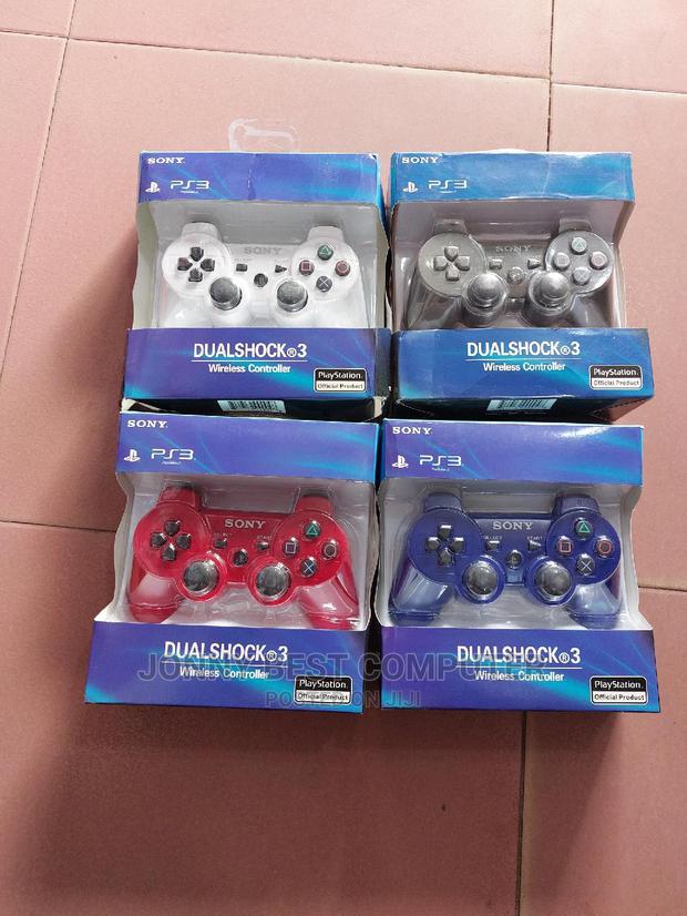 Play Station 3 Controller · Photo 2