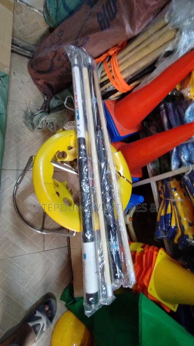 Adjustable Snooker / Pool Table Sticks · Photo 2
