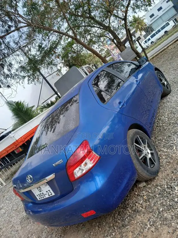 Toyota Yaris 2009 Blue · Photo 1