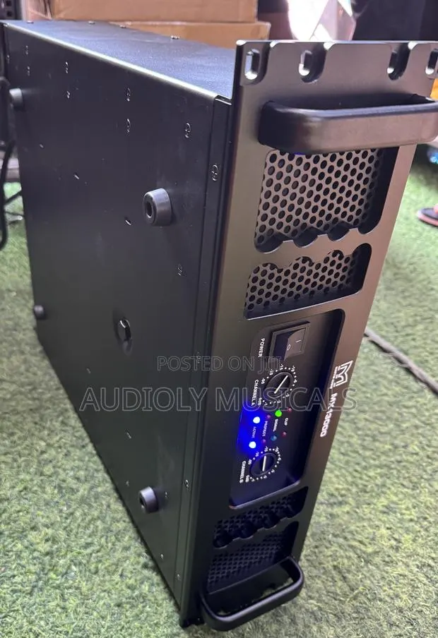 Martins Audio 2channel 13000watt Amplifier · Photo 1